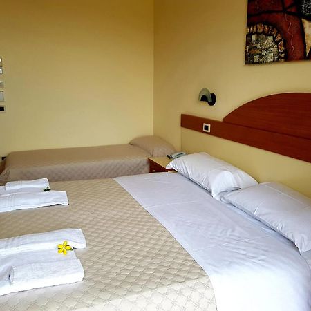 Hotel Panorama San Valentino in Abruzzo Citeriore Pokój zdjęcie