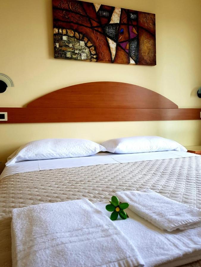 Hotel Panorama San Valentino in Abruzzo Citeriore Pokój zdjęcie